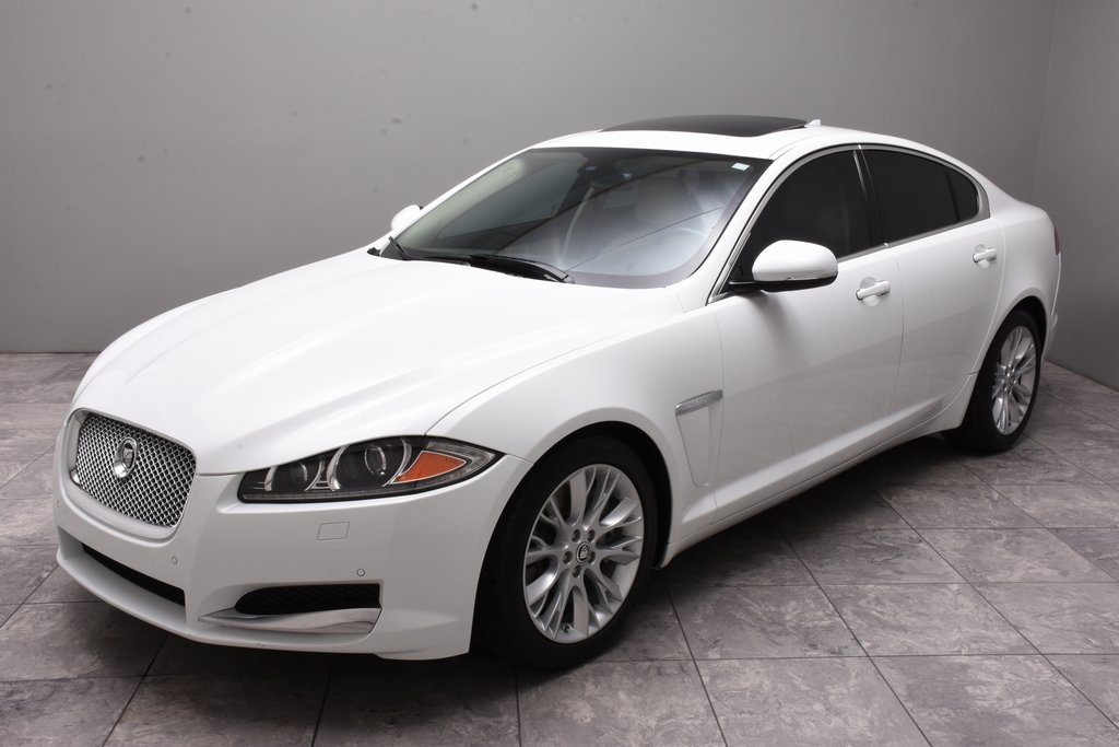 Pre-Owned 2013 Jaguar XF Supercharged With Navigation